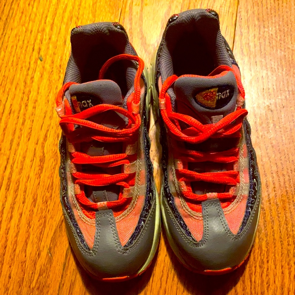 Girl sneakers